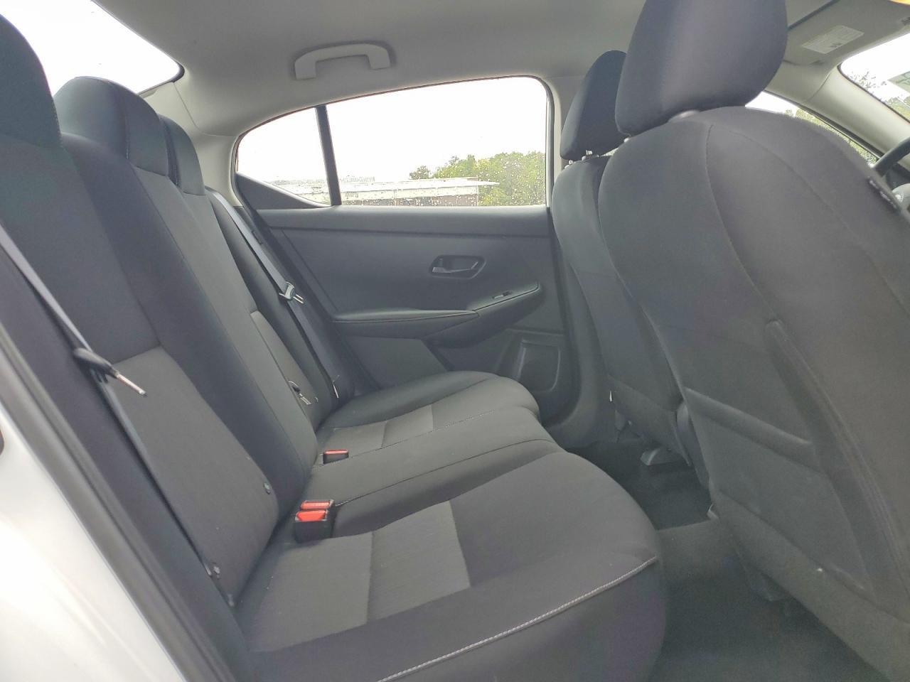 2025 Nissan Sentra Sv - zdjęcie 10