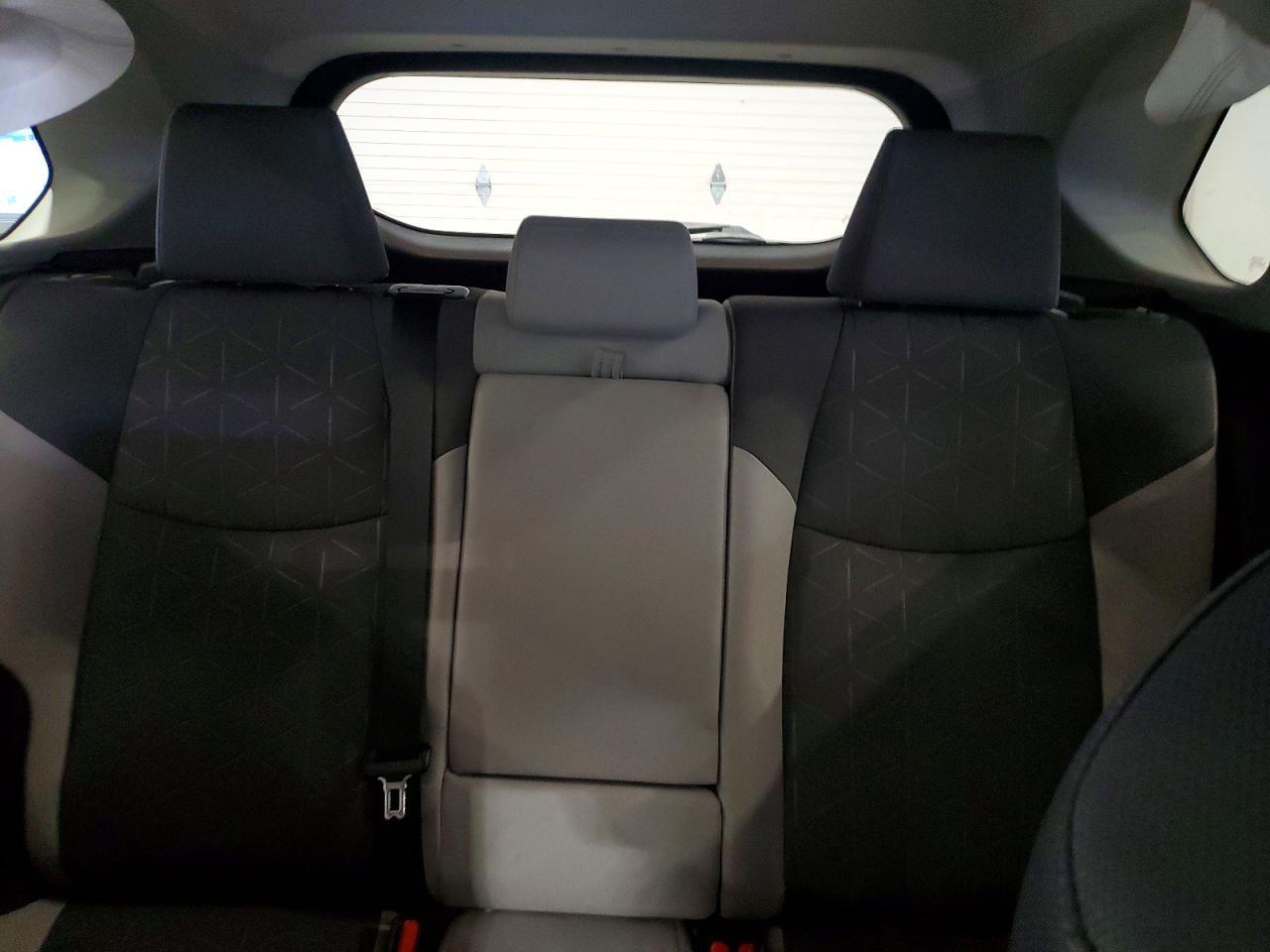 2021 Toyota Rav4 Hybrid Xle - zdjęcie 10