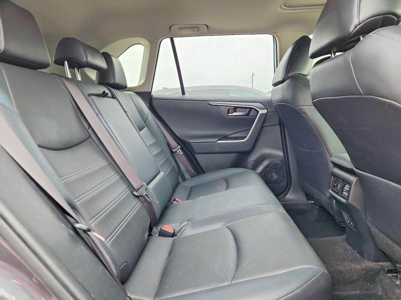 2020 Toyota Rav4 Limited - zdjęcie 11
