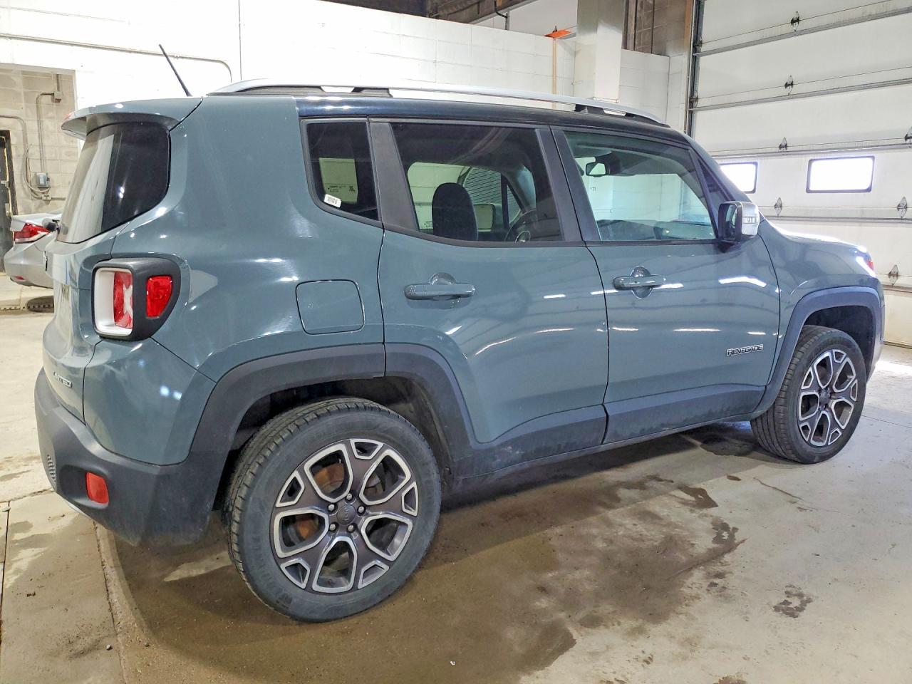 2017 Jeep Renegade Limited - zdjęcie 3