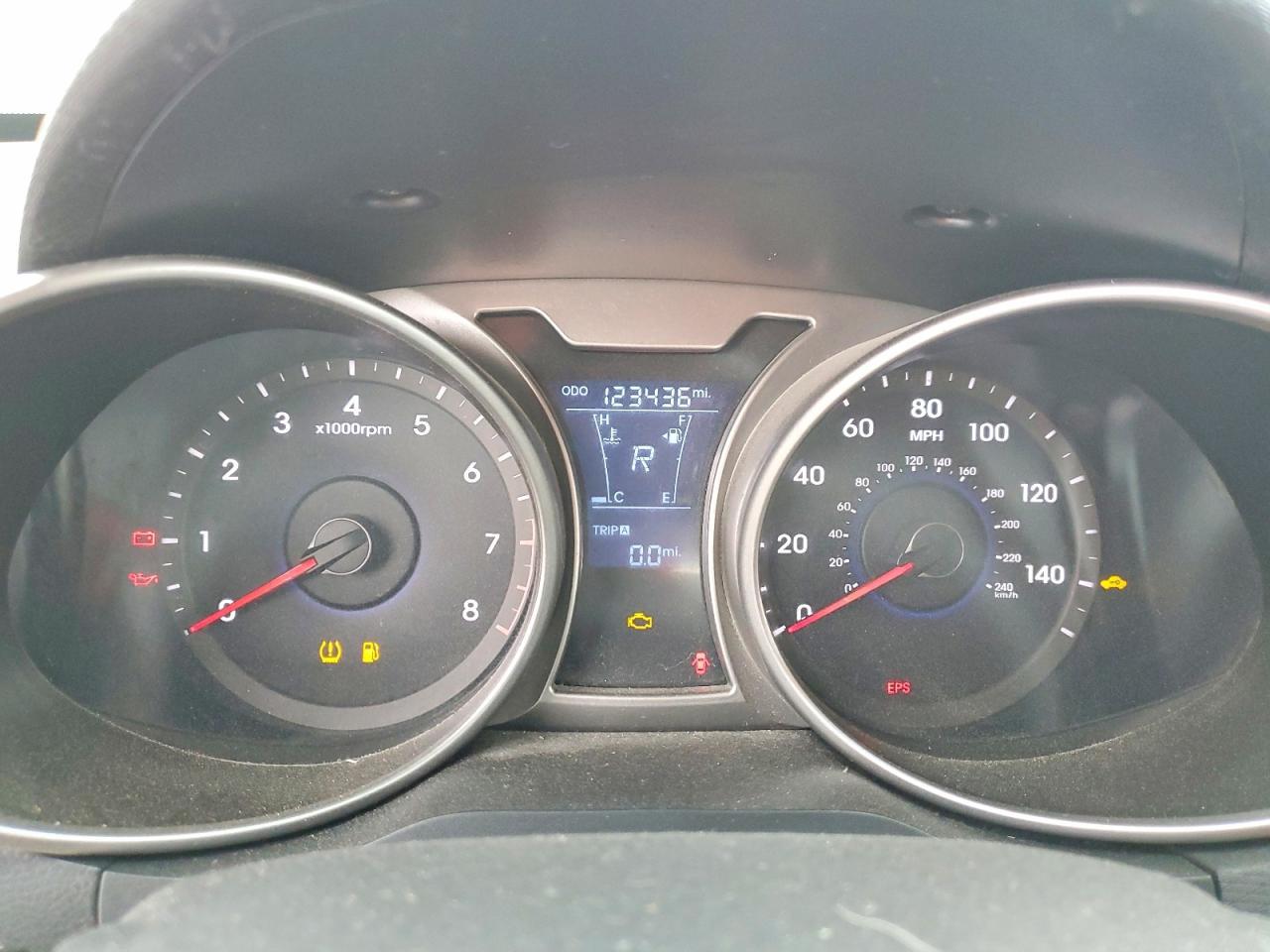 2013 Hyundai Veloster Base - zdjęcie 9