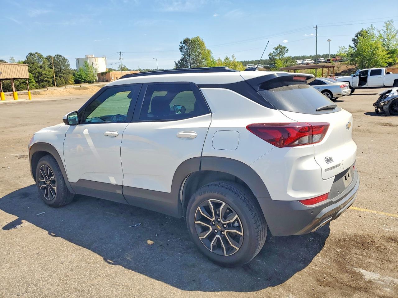 2022 Chevrolet Trailblazer Activ - zdjęcie 2