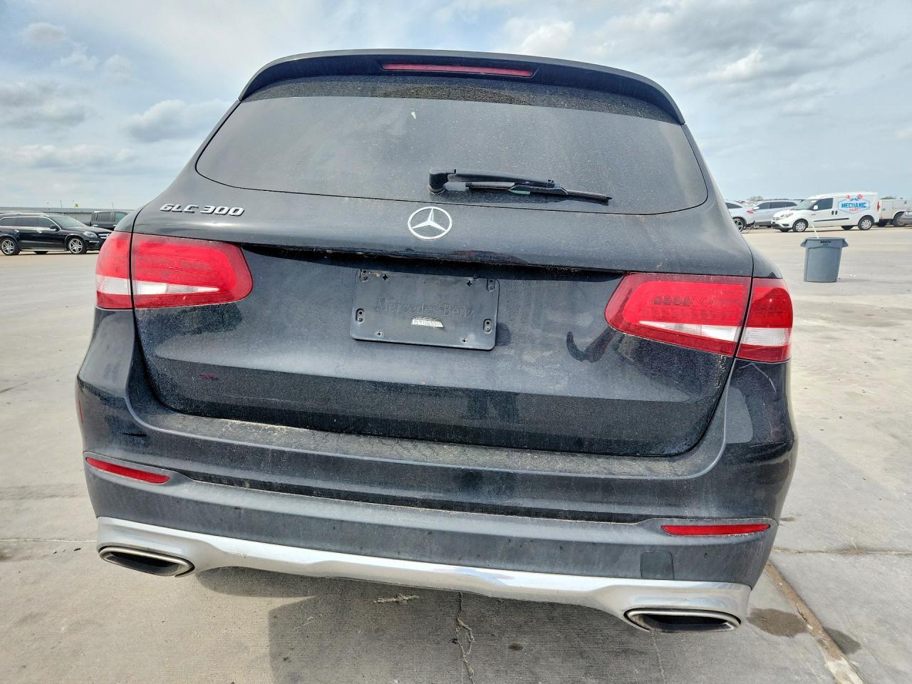 2017 Mercedes-Benz Glc 300 - zdjęcie 6