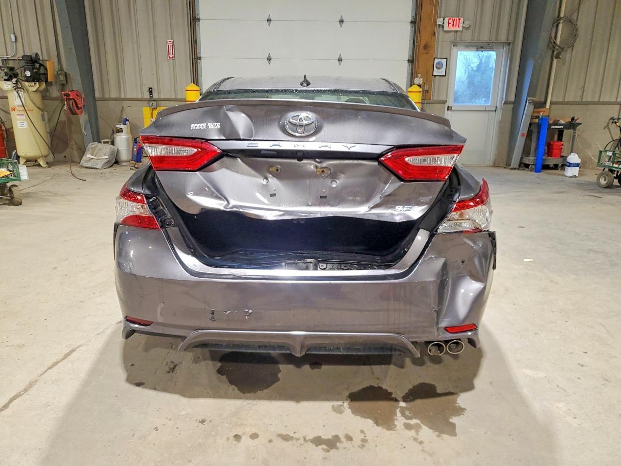 2019 Toyota Camry - zdjęcie 6