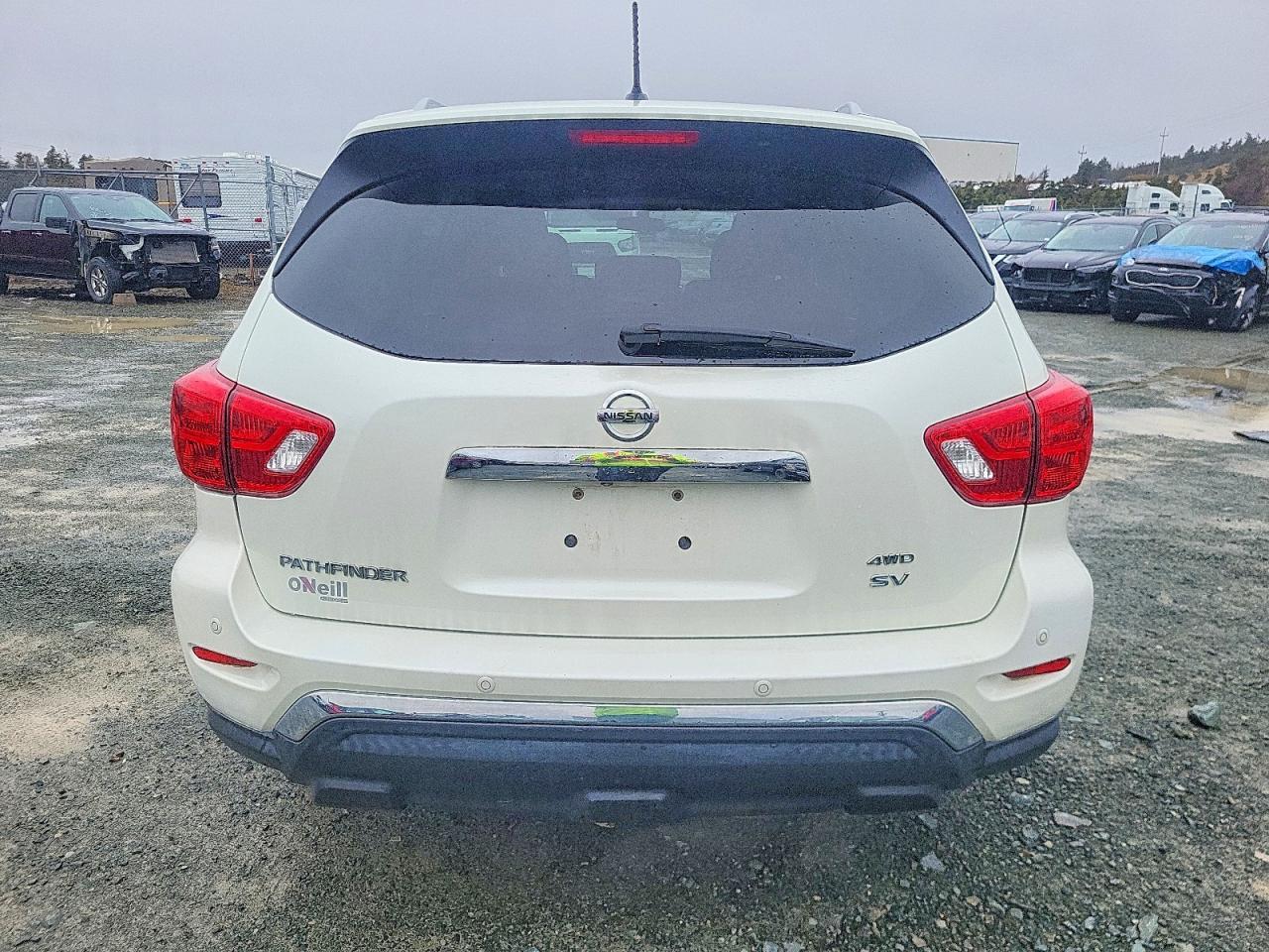 2017 Nissan Pathfinder S - zdjęcie 6
