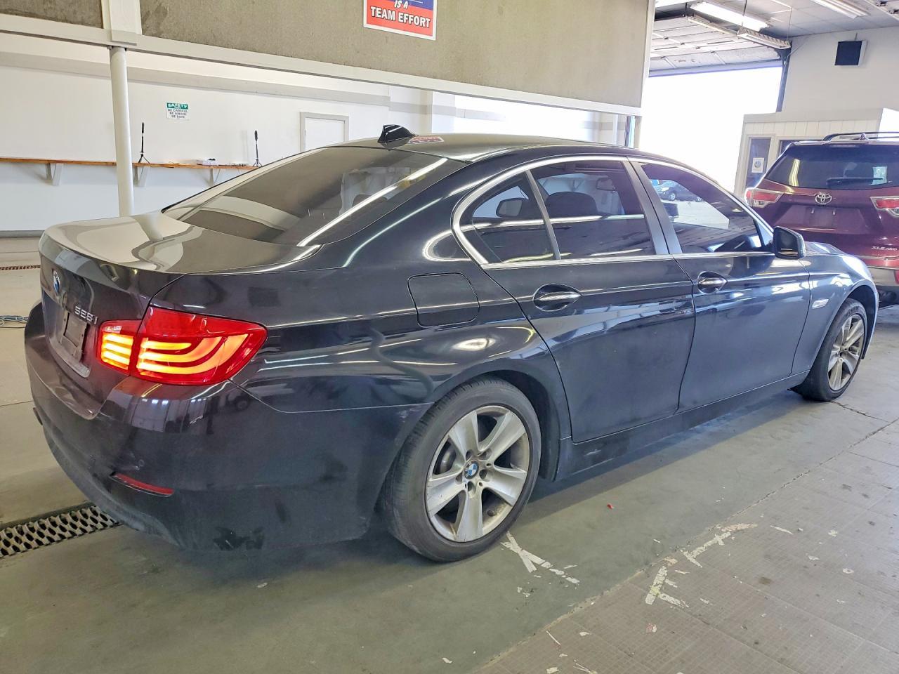 BMW Seria 5 - zdjęcie 3