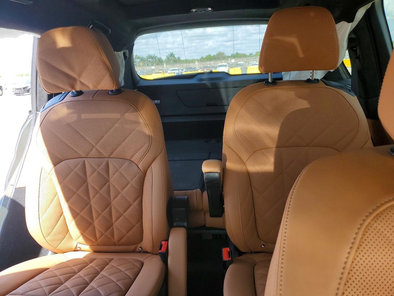 2025 BMW X7 xDrive40I - zdjęcie 10