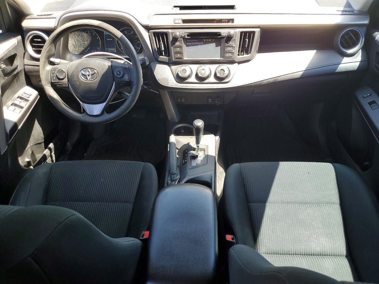 2017 Toyota Rav4 Le - zdjęcie 8
