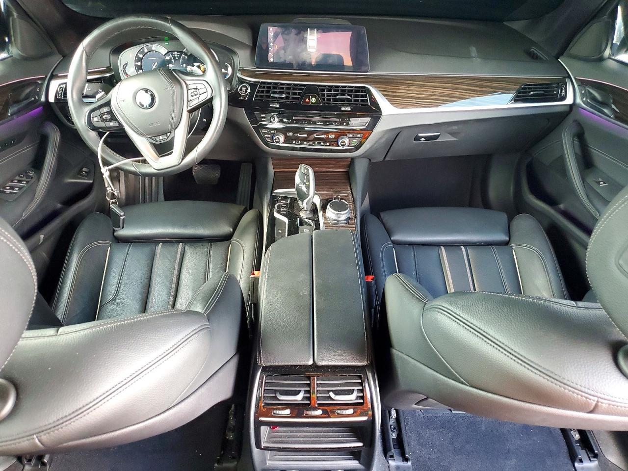 2018 BMW 530 Xi - zdjęcie 8