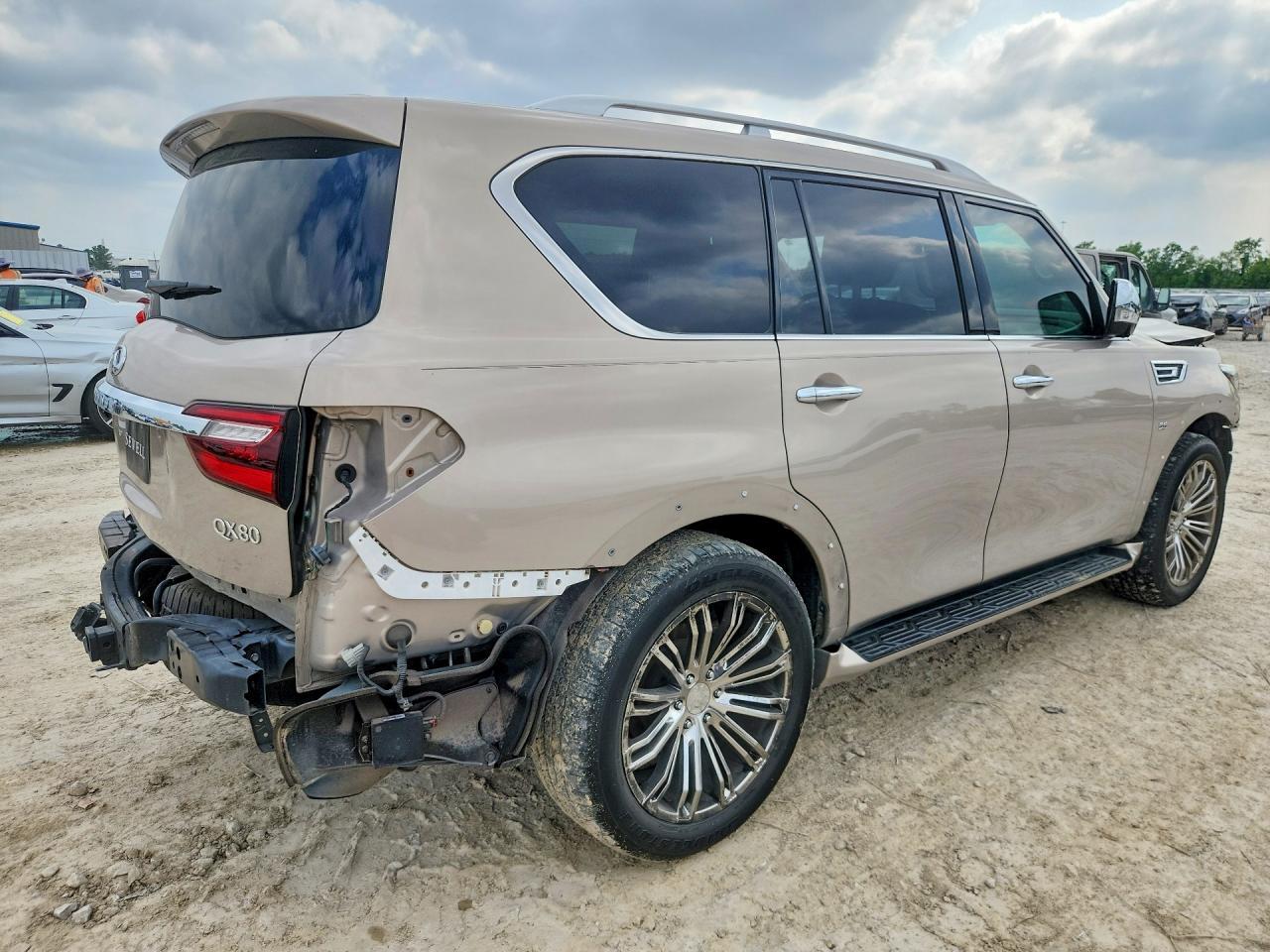 2019 Infiniti Qx80 Luxe - zdjęcie 3