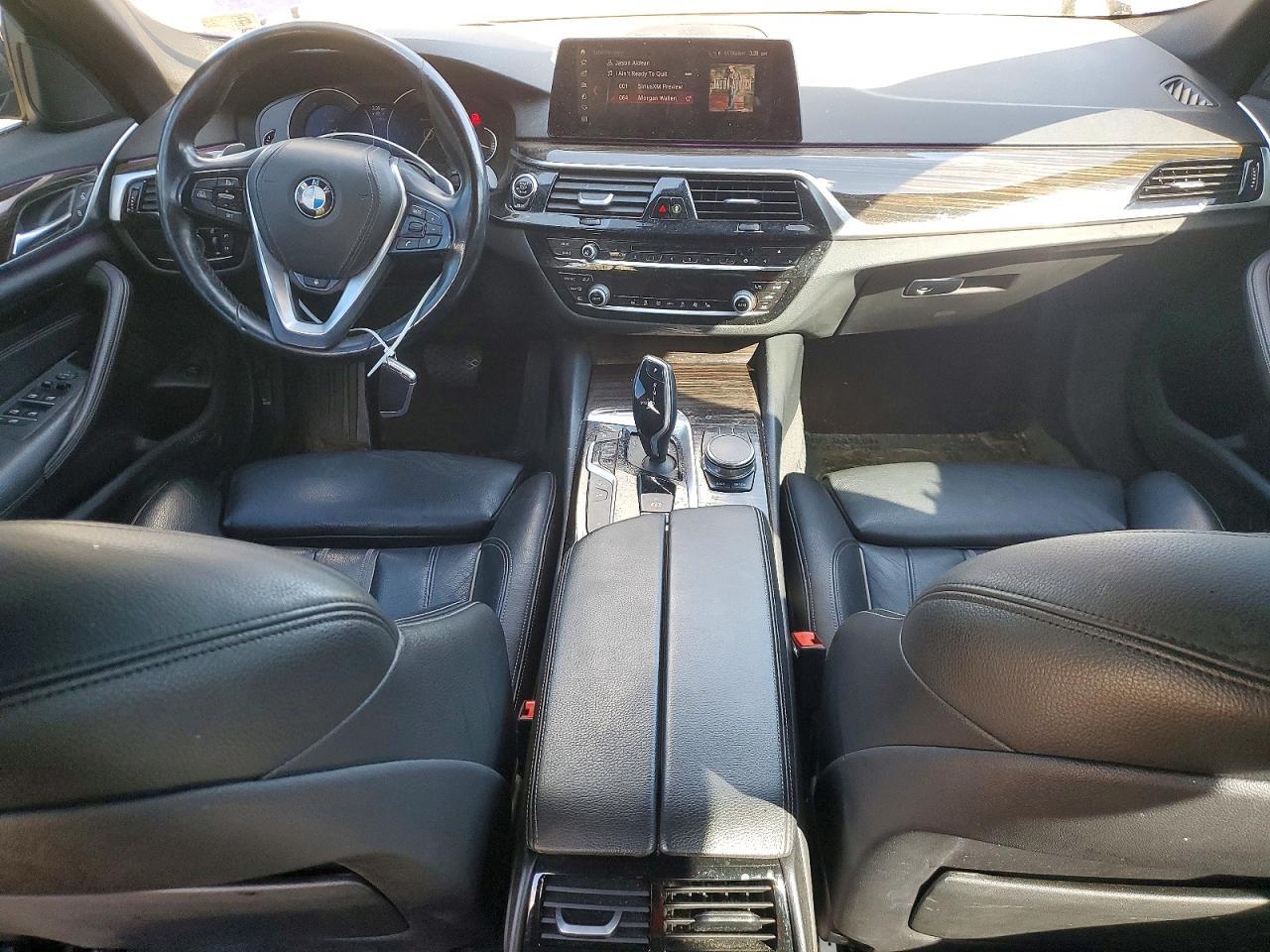 2019 BMW 530 Xi - zdjęcie 8