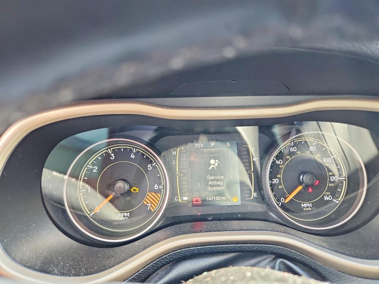 2015 Jeep Cherokee Sport - zdjęcie 9