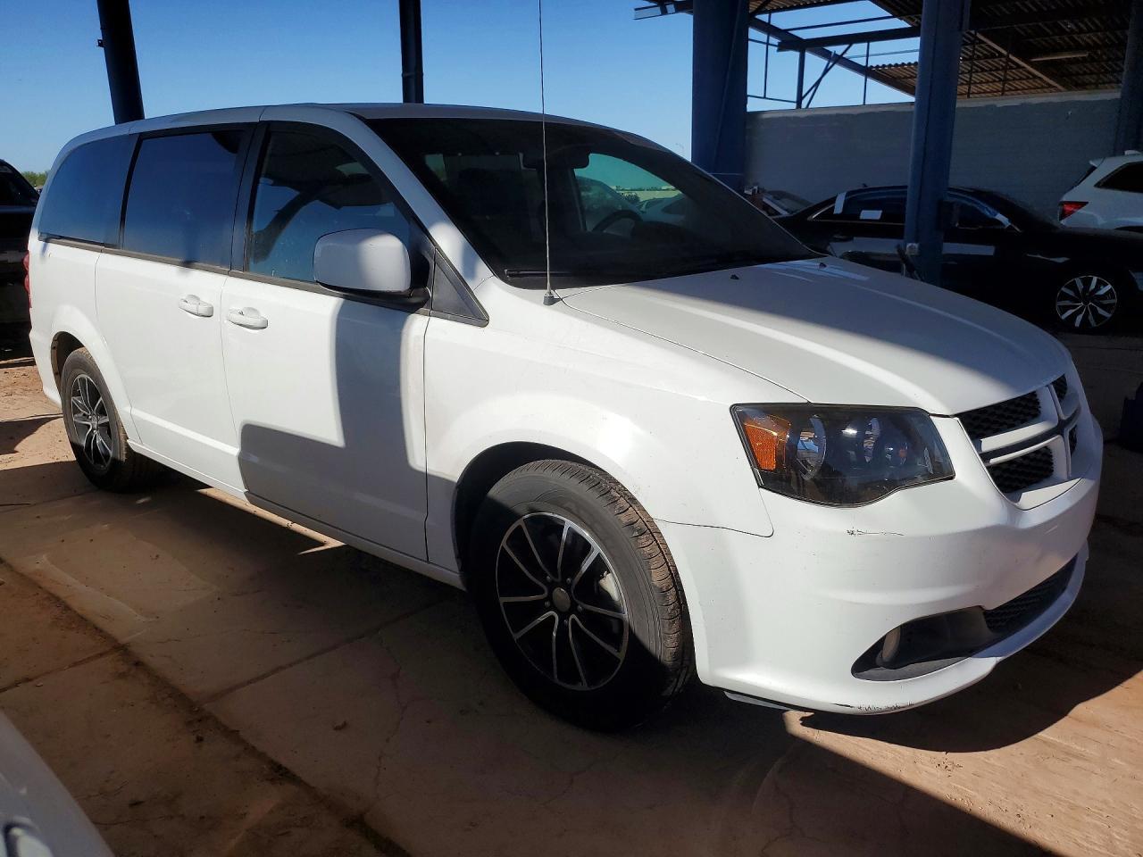 2019 Dodge Grand Caravan Gt - zdjęcie 4