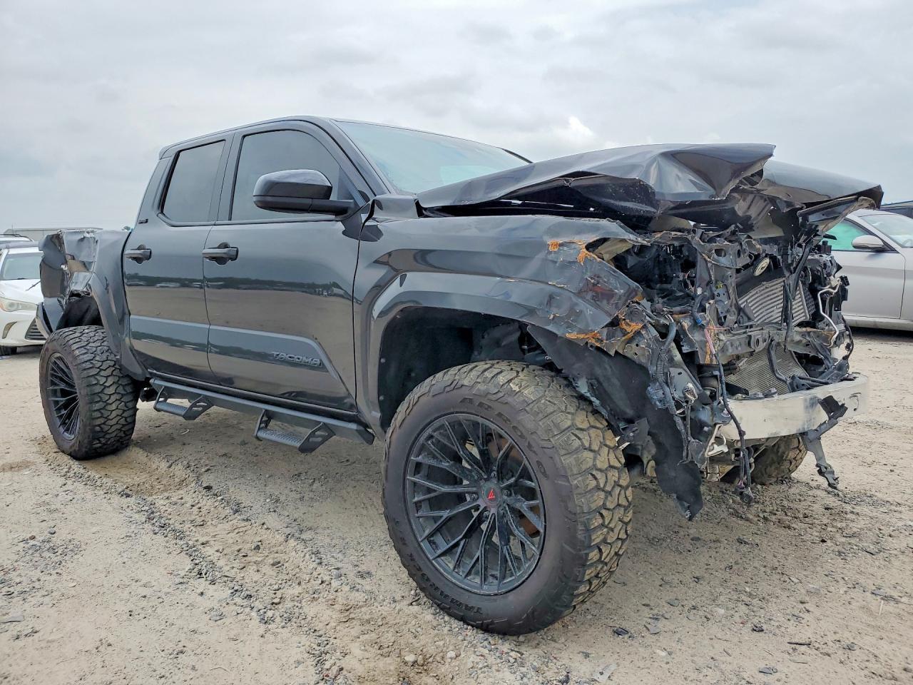 2025 Toyota Tacoma Sr5 - zdjęcie 4