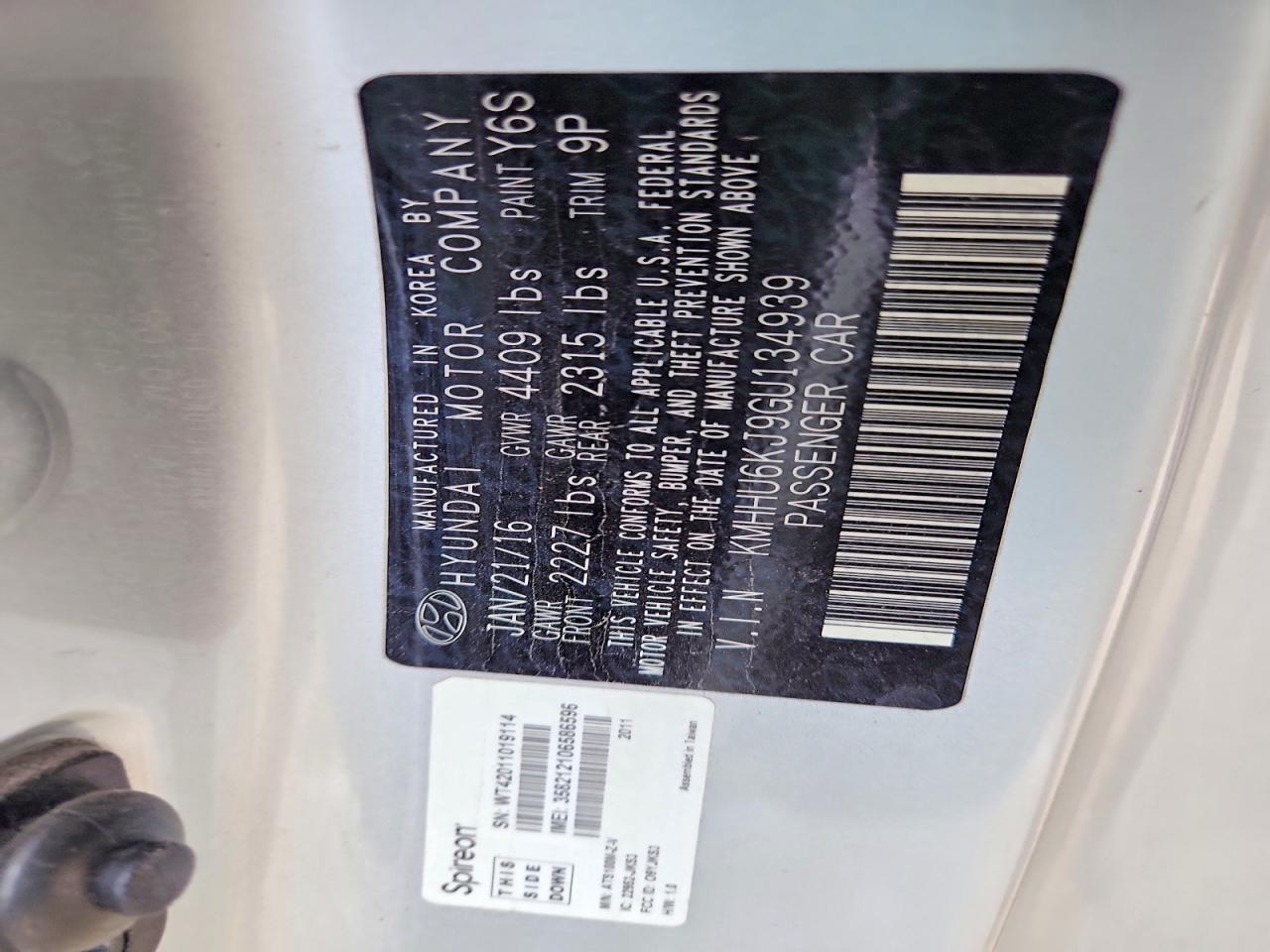 2016 Hyundai Genesis Coupe 3.8 Ultimate - zdjęcie 13