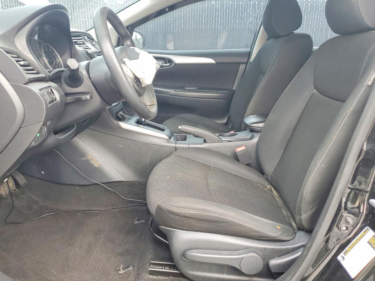 2019 Nissan Sentra S - zdjęcie 7