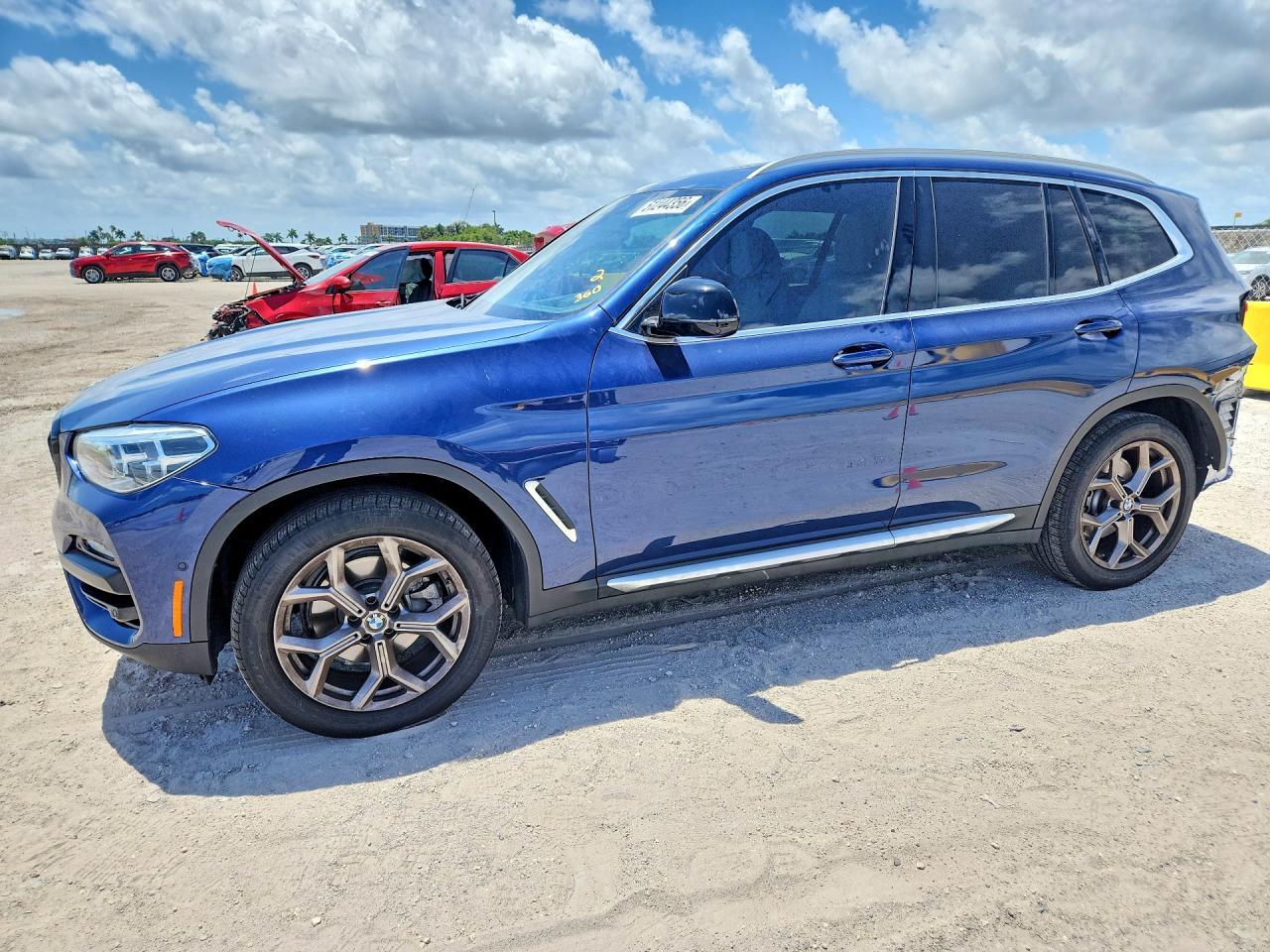 2021 BMW X3 xDrive30I - zdjęcie główne