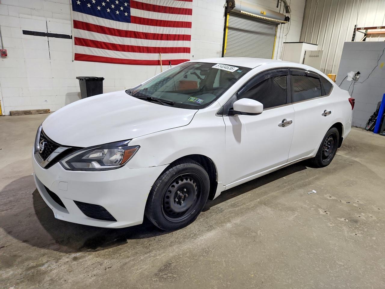 2017 Nissan Sentra S - zdjęcie główne