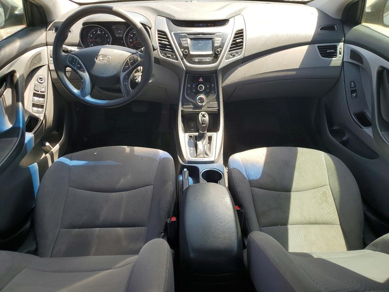 2016 Hyundai Elantra Se - zdjęcie 8