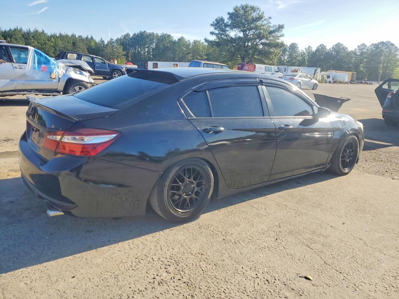 2017 Honda Accord Lx - zdjęcie 3