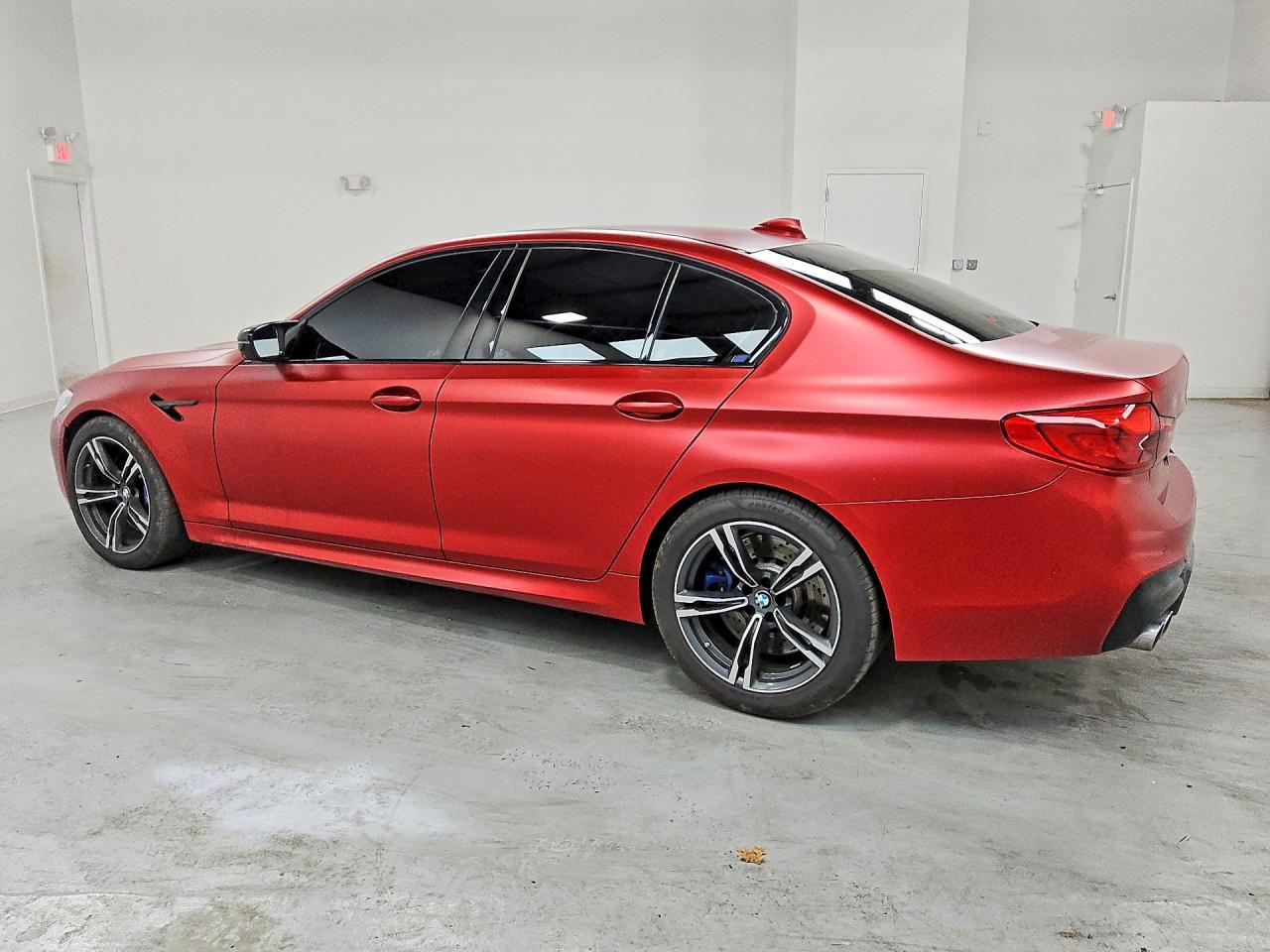 2020 BMW M5 Base - zdjęcie 2
