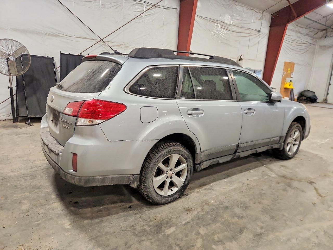 2014 Subaru Outback 2.5I Premium - zdjęcie 3