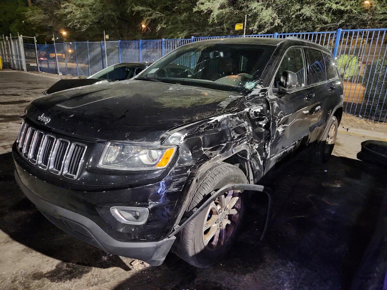 2015 Jeep Grand Cherokee Laredo - zdjęcie główne