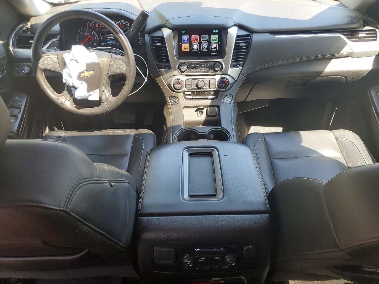 2020 Chevrolet Suburban C1500 Lt - zdjęcie 8