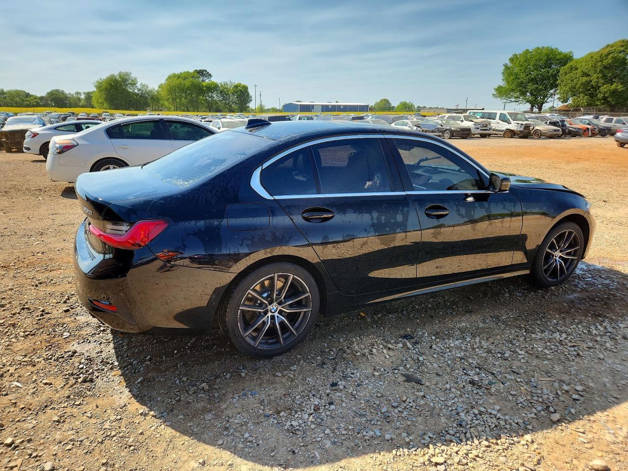 BMW Seria 3 - zdjęcie 3