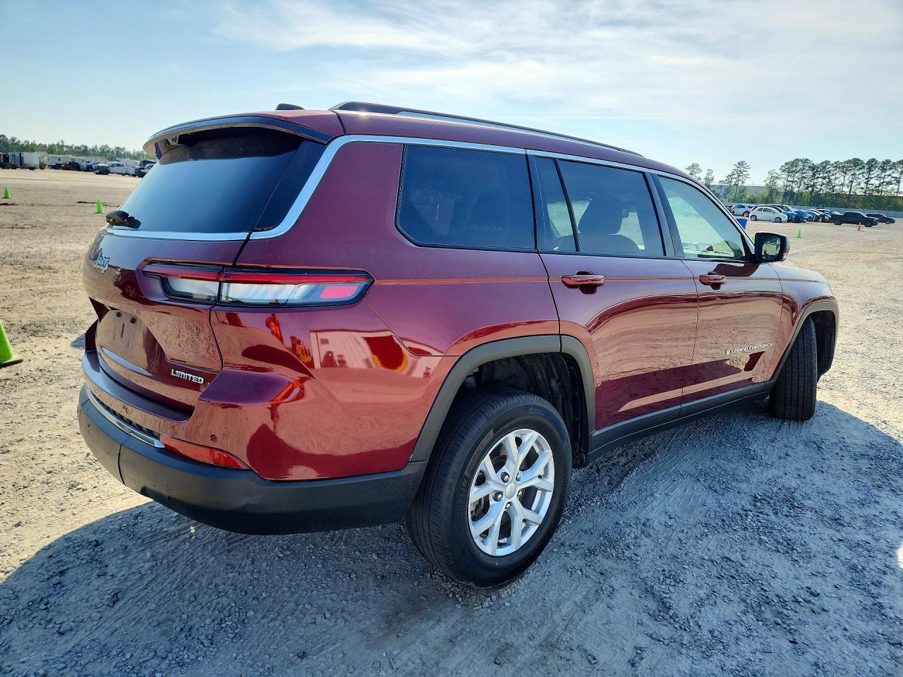 2023 Jeep Grand Cherokee L Limited - zdjęcie 3