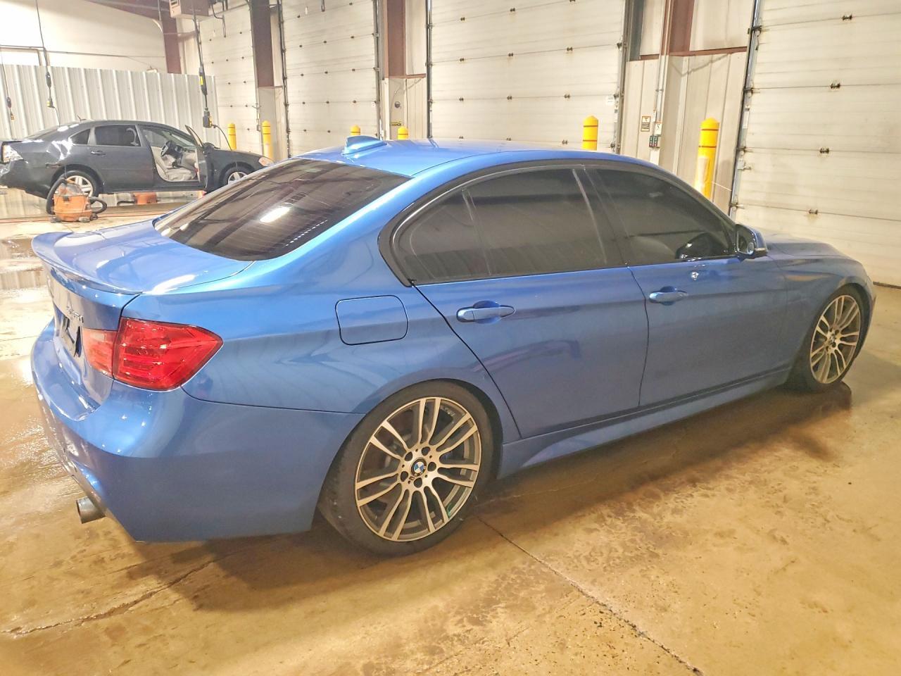 2014 BMW 335 I - zdjęcie 3