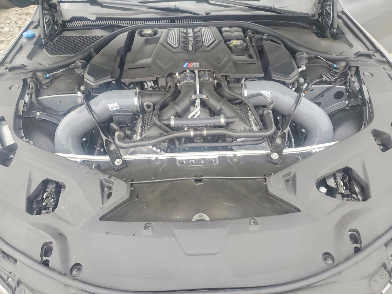 2023 BMW M8 - zdjęcie 11