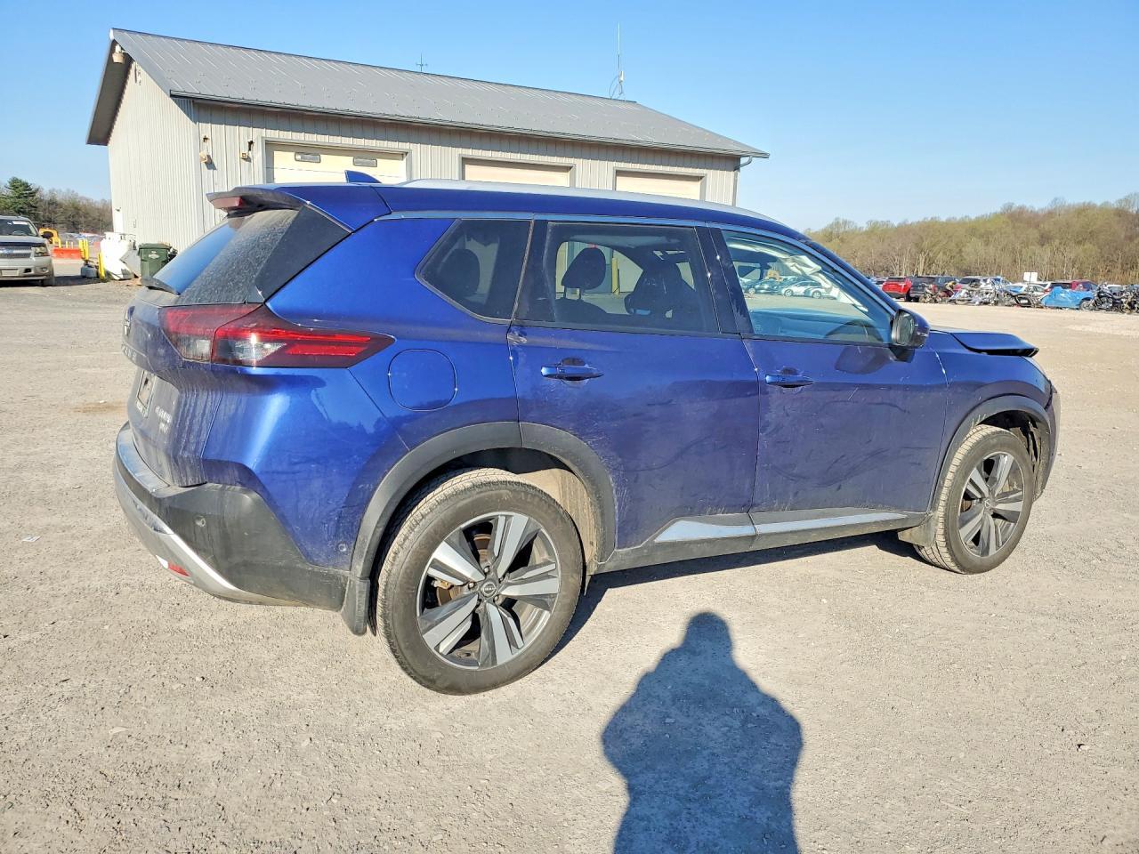 2023 Nissan Rogue Platinum - zdjęcie 3