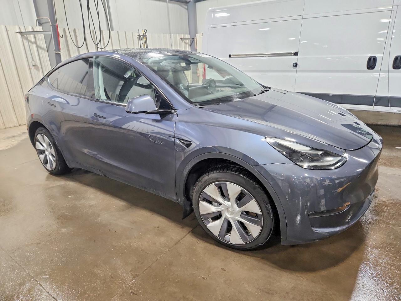 2023 Tesla Model Y - zdjęcie 4