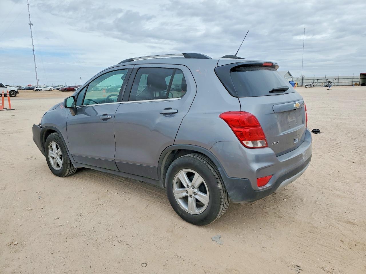 2020 Chevrolet Trax 1Lt - zdjęcie 2