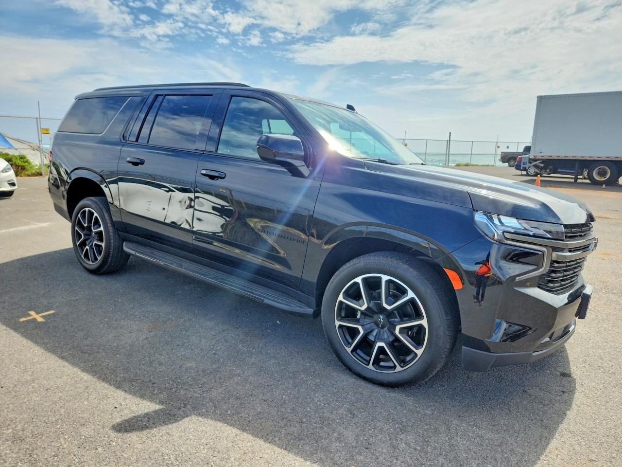 2021 Chevrolet Suburban - zdjęcie 4