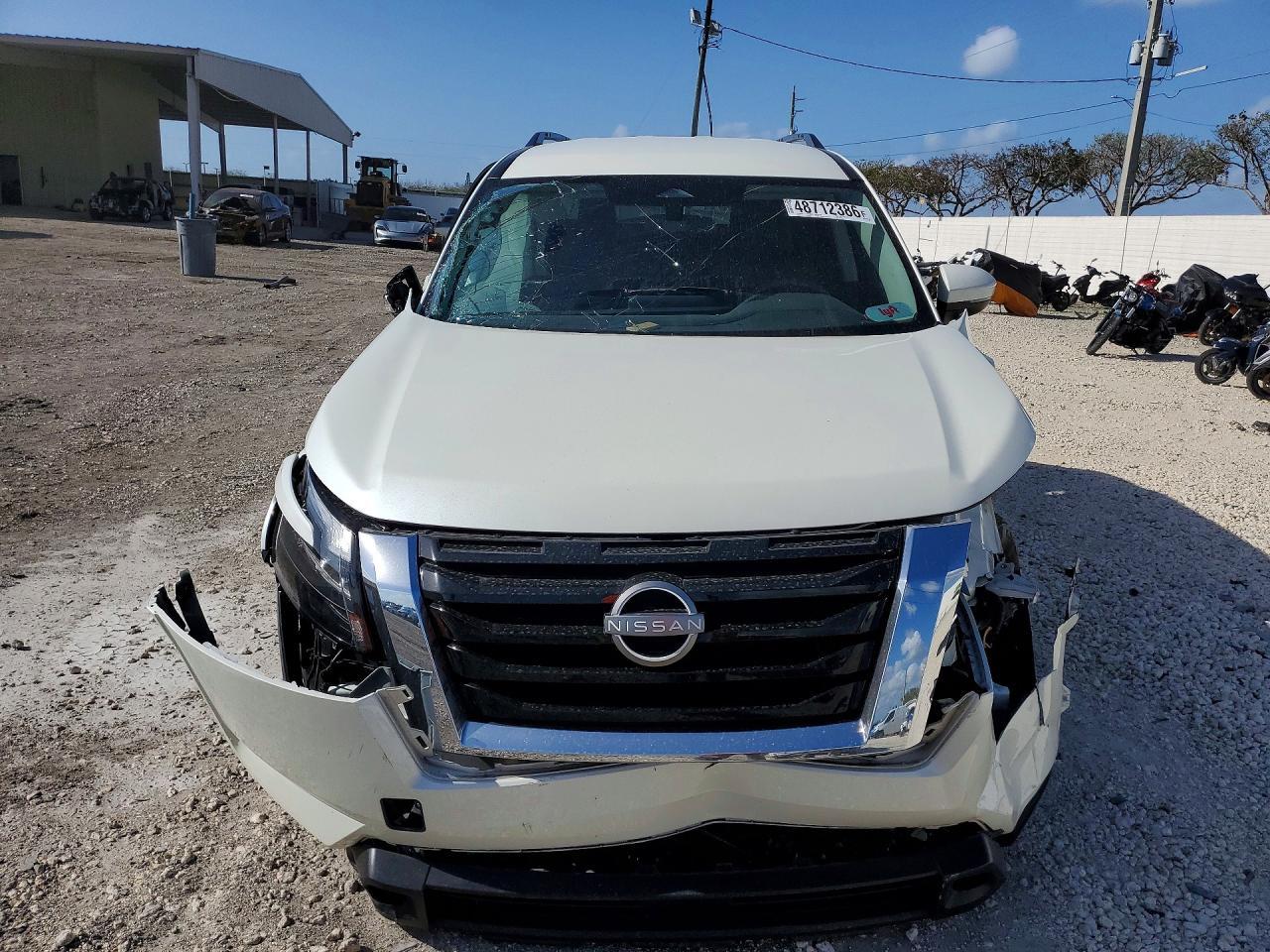 2024 Nissan Pathfinder Sv - zdjęcie 5