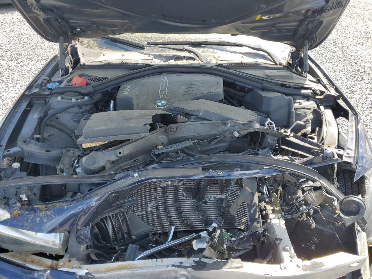 2017 BMW 320 I - zdjęcie 11