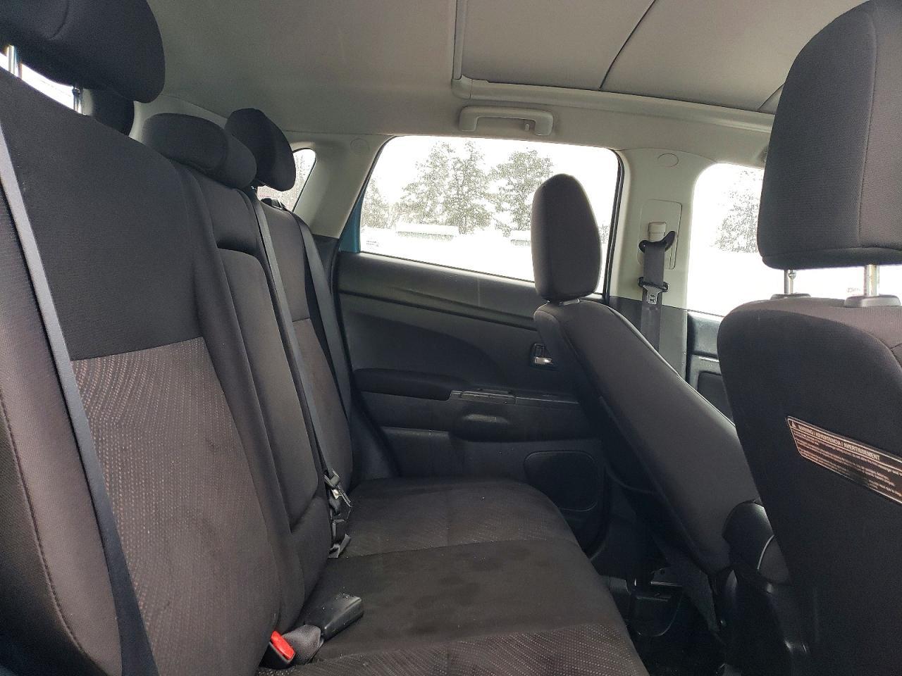 2013 Mitsubishi Outlander Sport Se - zdjęcie 10