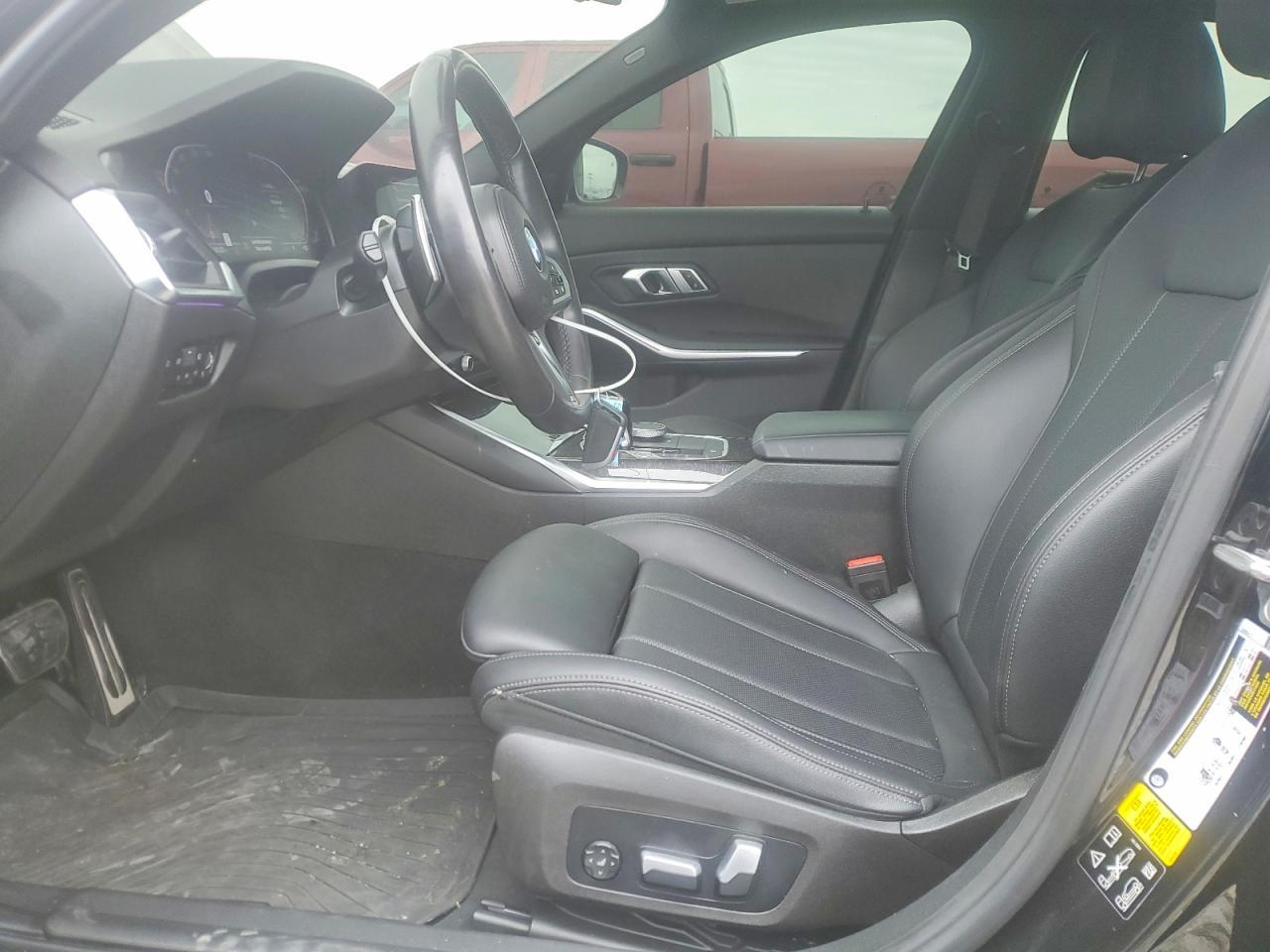 2022 BMW 330Xi - zdjęcie 7