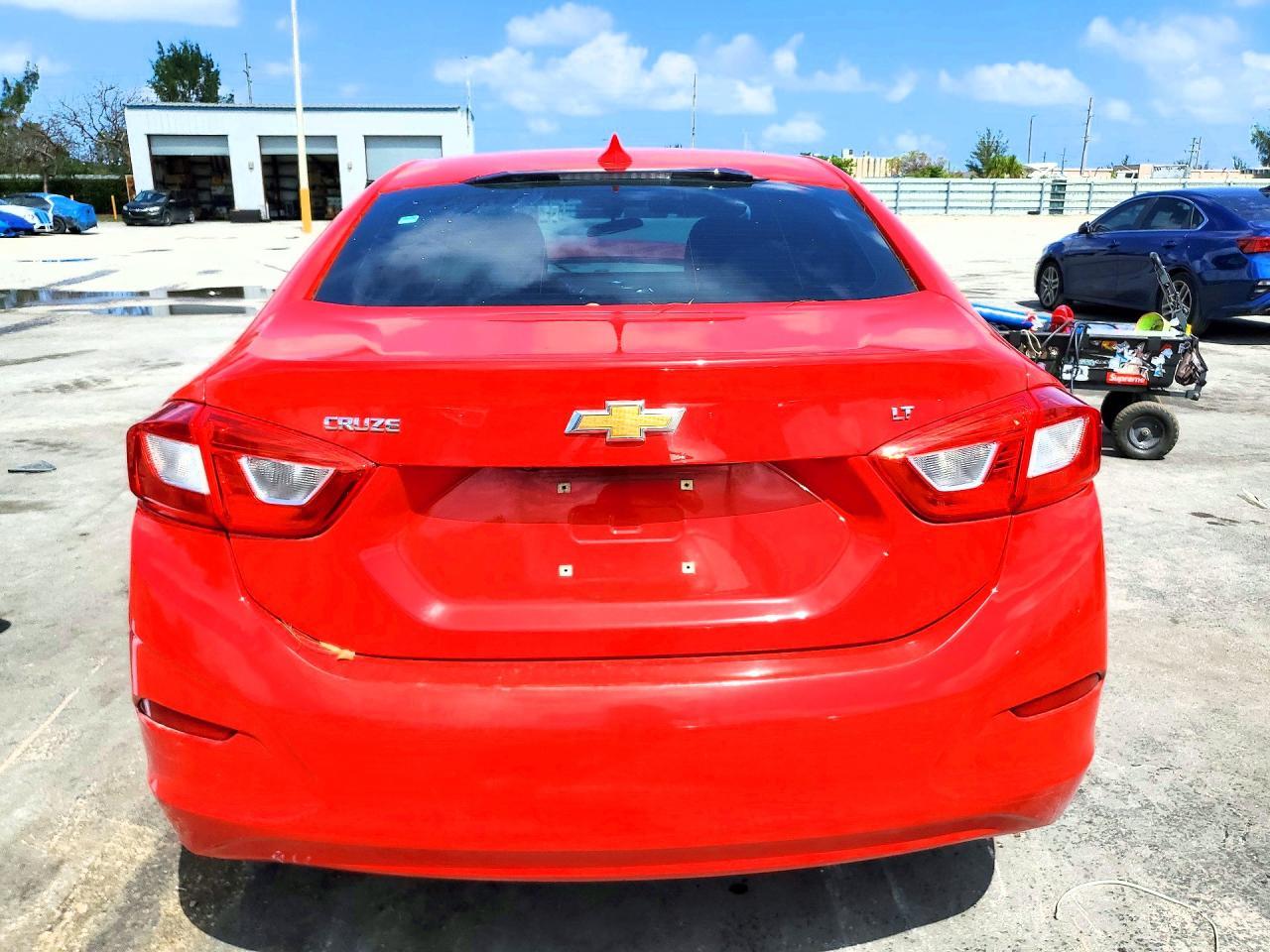 2017 Chevrolet Cruze Lt - zdjęcie 6