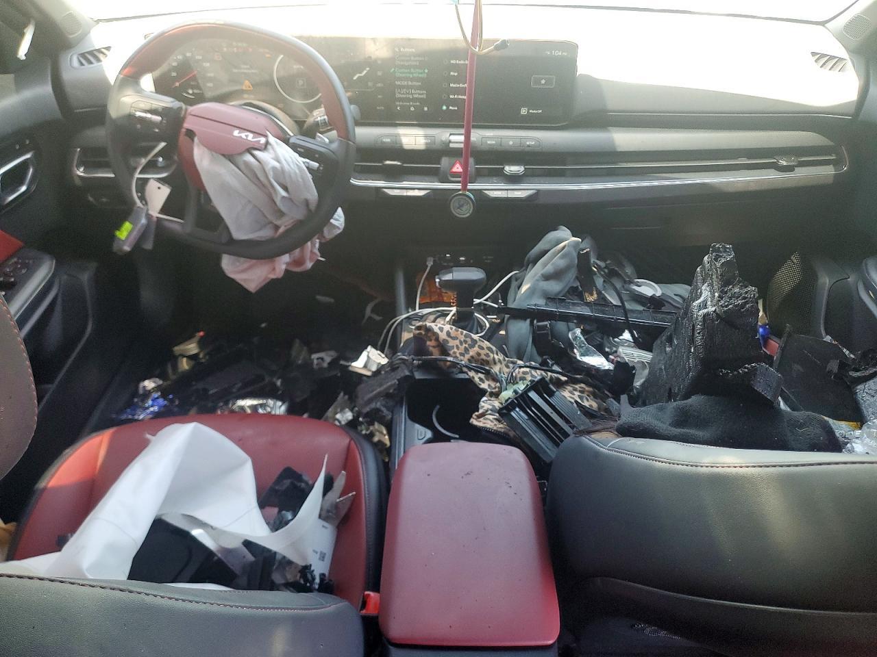 2025 Kia K4 Gt-Line - zdjęcie 8