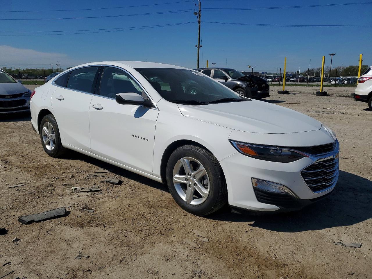 2024 Chevrolet Malibu Ls - zdjęcie 4