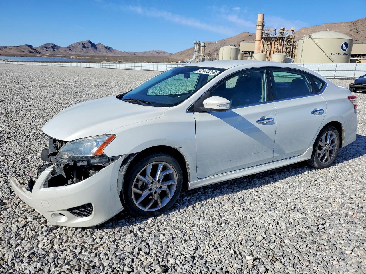 2015 Nissan Sentra Sr - zdjęcie główne