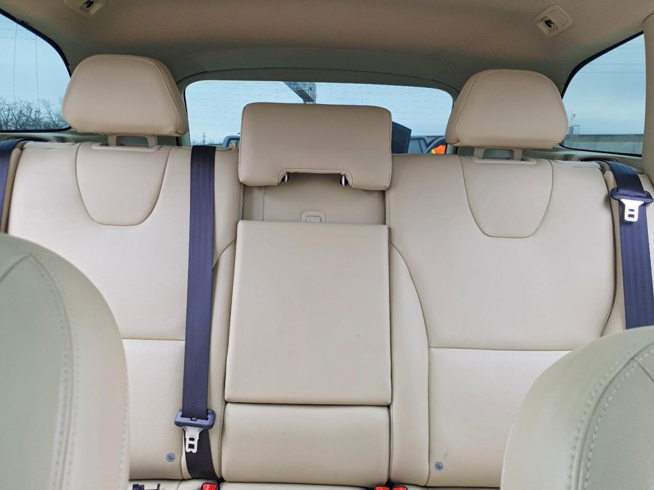 2015 Volvo Xc60 T6 Platinum - zdjęcie 10