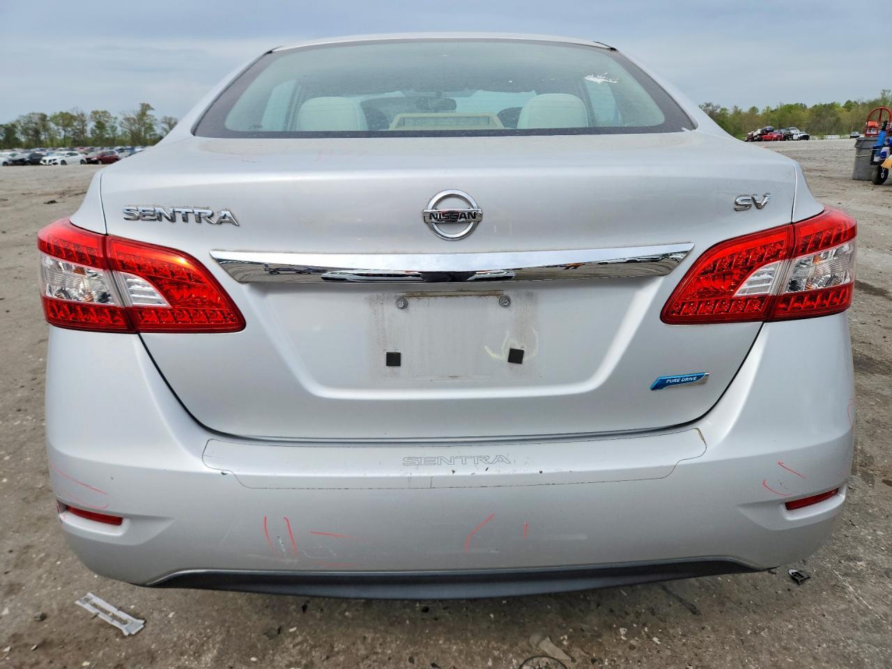 2013 Nissan Sentra S - zdjęcie 6