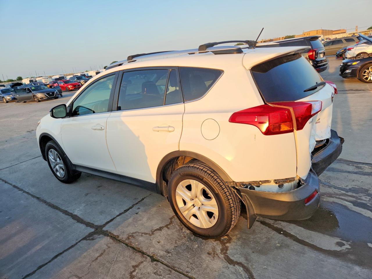 2013 Toyota Rav4 Le - zdjęcie 2