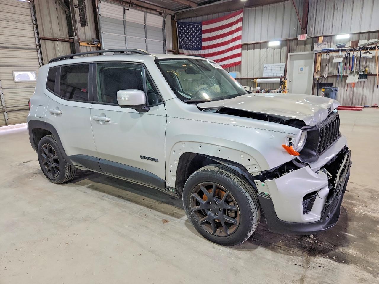 2020 Jeep Renegade Latitude - zdjęcie 4