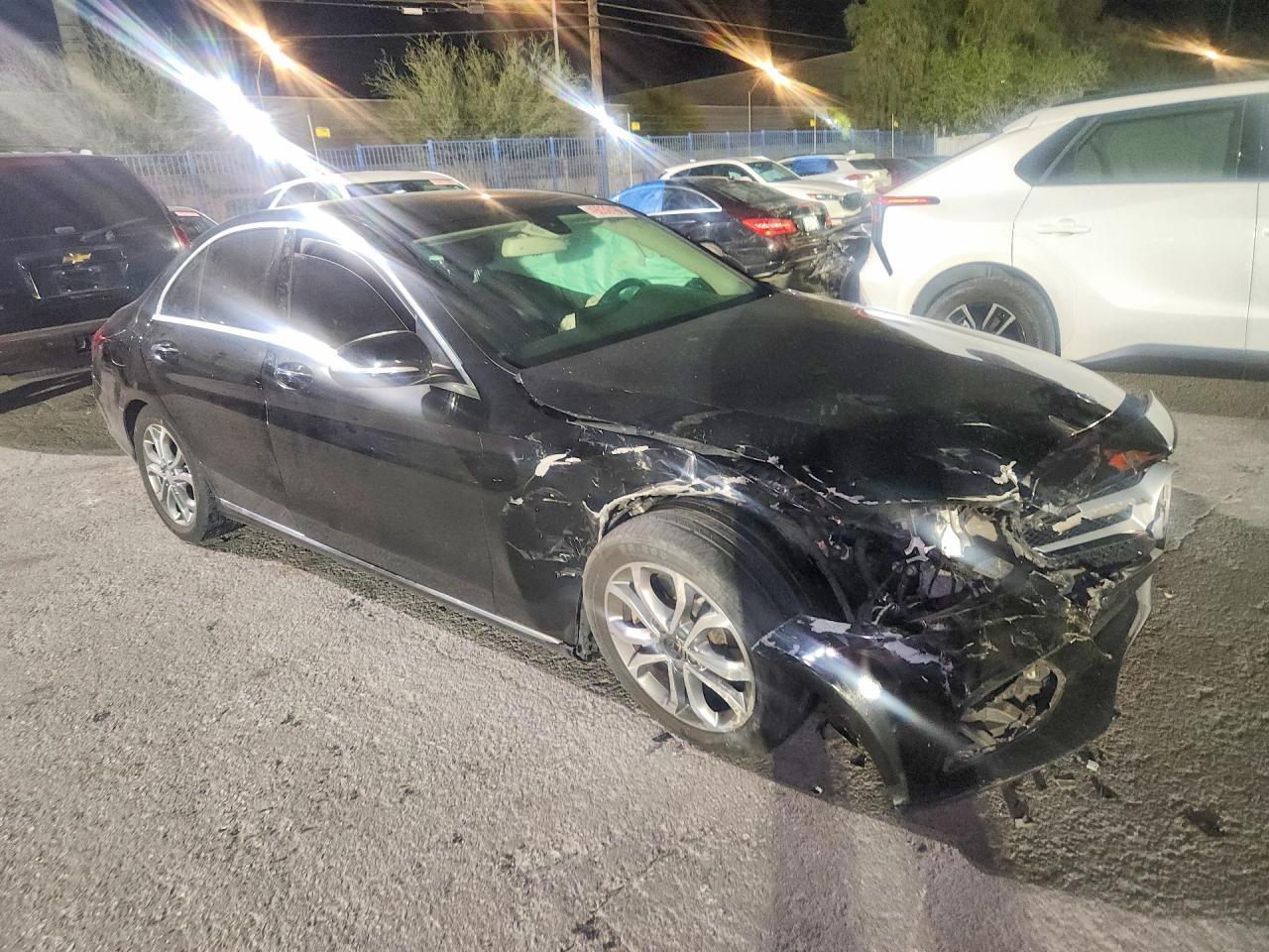 2015 Mercedes-Benz C 300 - zdjęcie 4