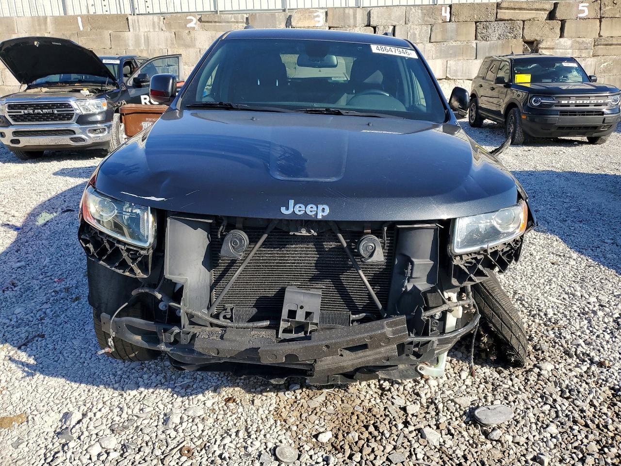2015 Jeep Grand Cherokee Laredo - zdjęcie 5